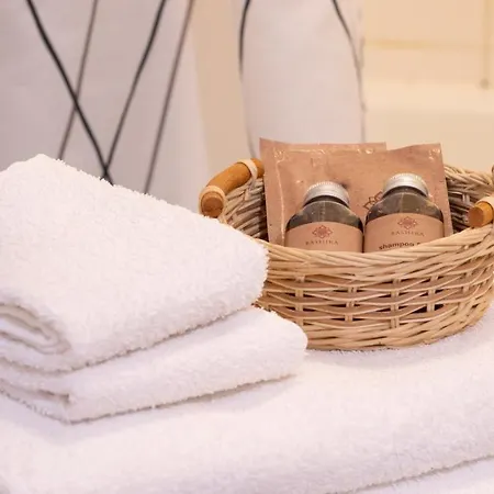 Апартаменты Cocorico Apartments